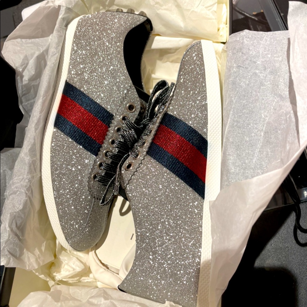 Gucci silver sparkle size 35